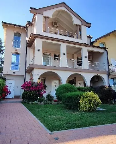 Villa Emina